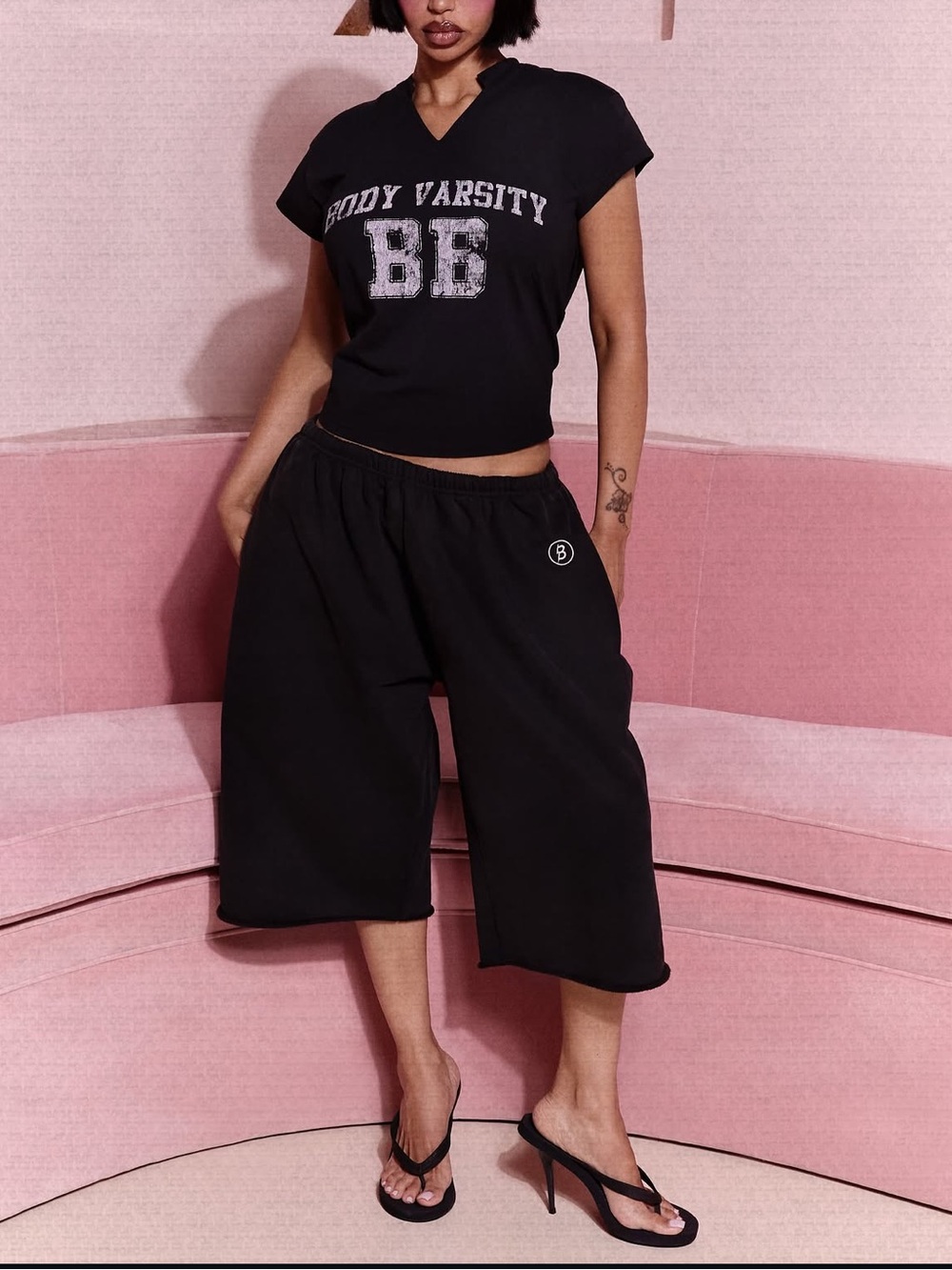 BODY BY RAVEN TRACY Varsity Sweat Jorts Size Large